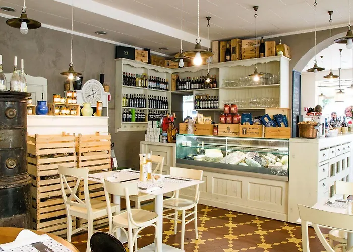 Eco Rooms&breakfast Tirano