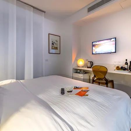 Eco Rooms&breakfast * Tirano